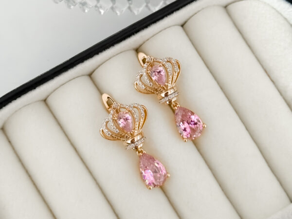 pozłacane kolczyki crown pink