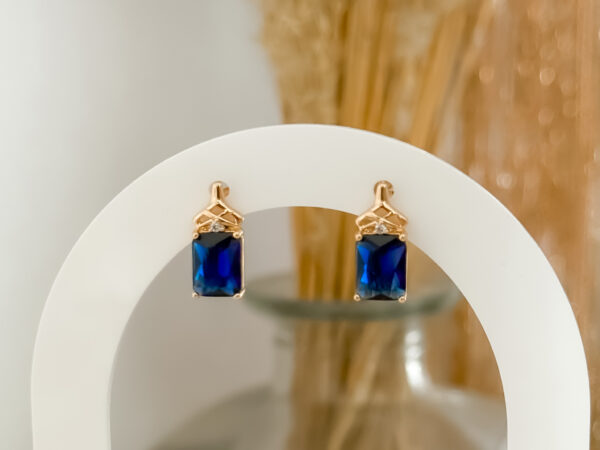 pozłacane kolczyki granat